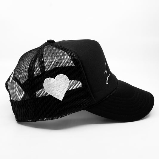 SIGNATURE LVRS TRUCKER